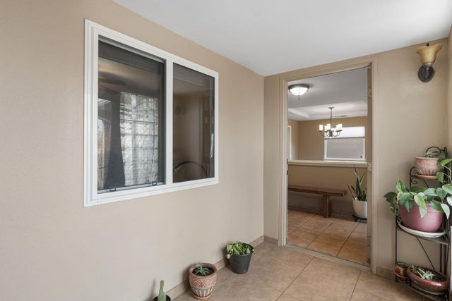 5139 Saratoga Place NW, Albuquerque, NM 87120