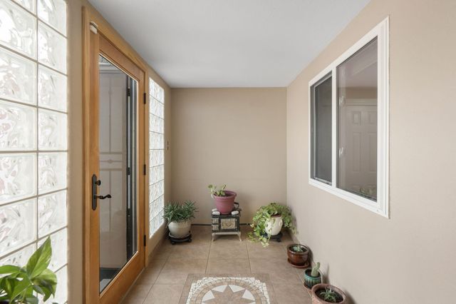 5139 Saratoga Place NW, Albuquerque, NM 87120