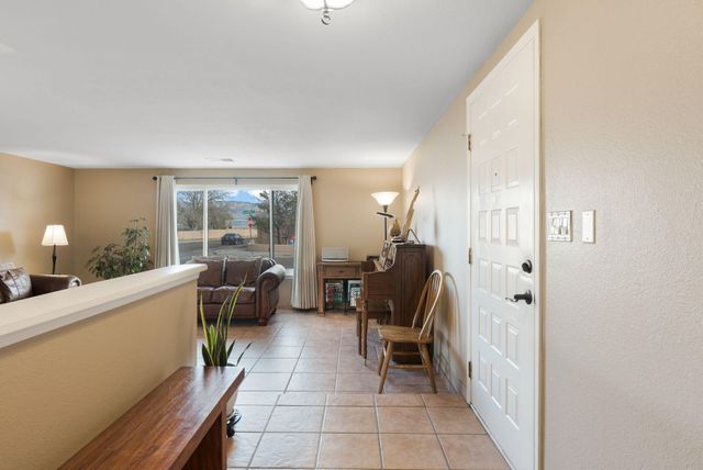 5139 Saratoga Place NW, Albuquerque, NM 87120