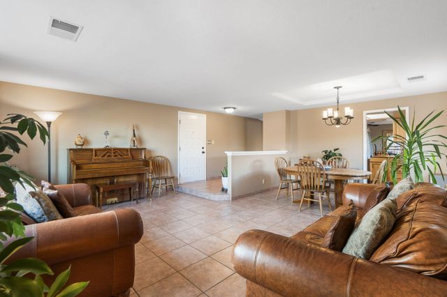 5139 Saratoga Place NW, Albuquerque, NM 87120