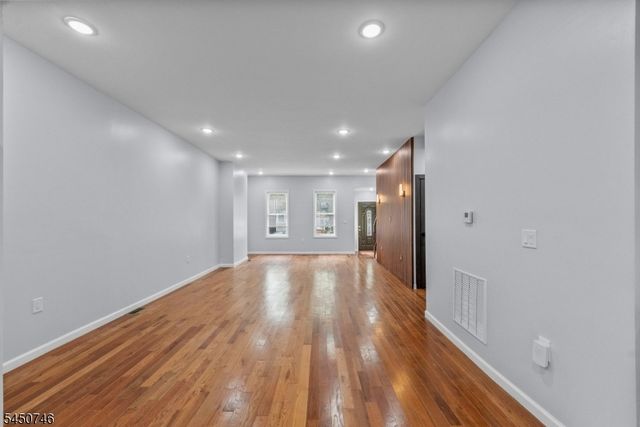 100 Atlantic St, Jersey City, NJ 07304