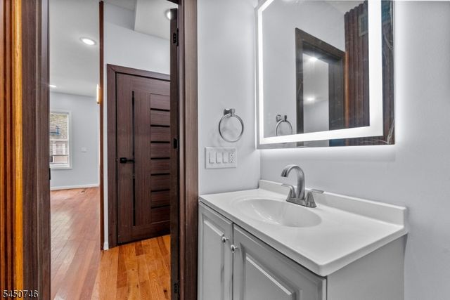 100 Atlantic St, Jersey City, NJ 07304