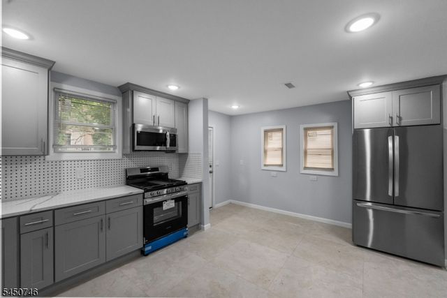 100 Atlantic St, Jersey City, NJ 07304