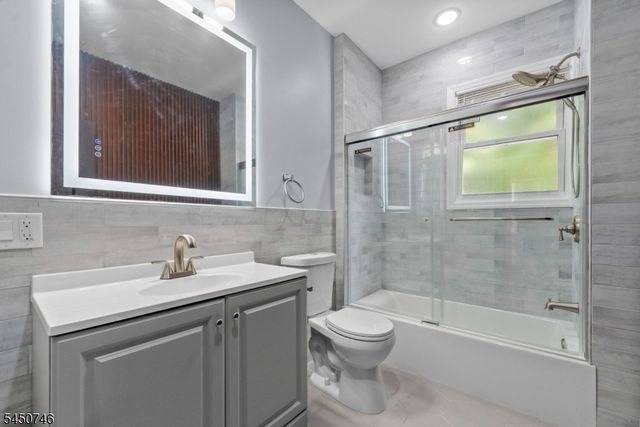 100 Atlantic St, Jersey City, NJ 07304