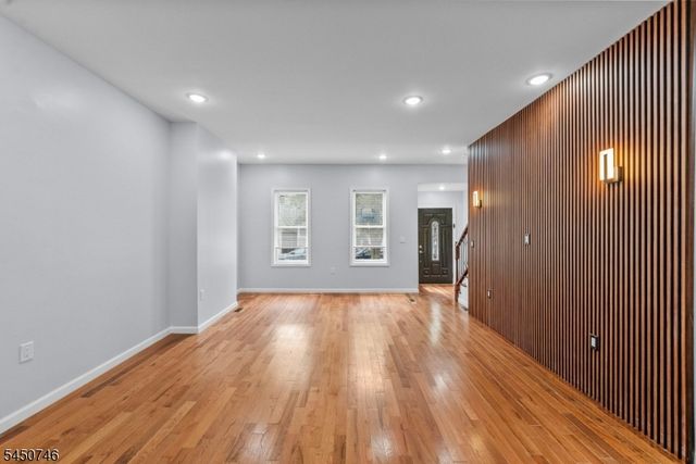 100 Atlantic St, Jersey City, NJ 07304