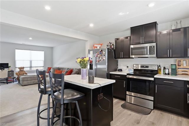 25 Clara CT, Suffolk, VA 23434