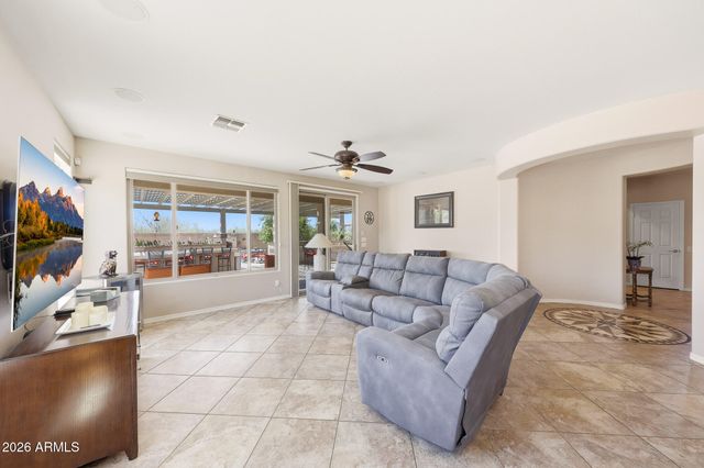 5139 W STRAIGHT ARROW Lane, Phoenix, AZ 85083