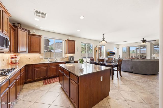 5139 W STRAIGHT ARROW Lane, Phoenix, AZ 85083