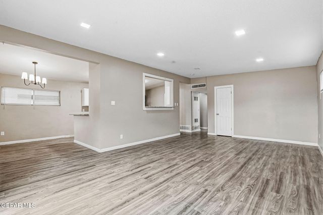 8828 Mount Elbert Drive, El Paso, TX 79904
