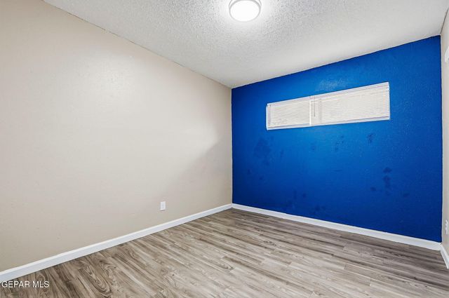 8828 Mount Elbert Drive, El Paso, TX 79904