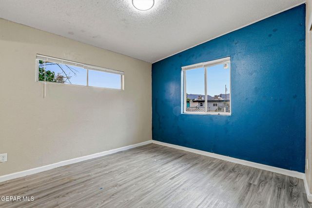 8828 Mount Elbert Drive, El Paso, TX 79904