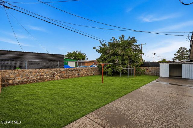 8828 Mount Elbert Drive, El Paso, TX 79904