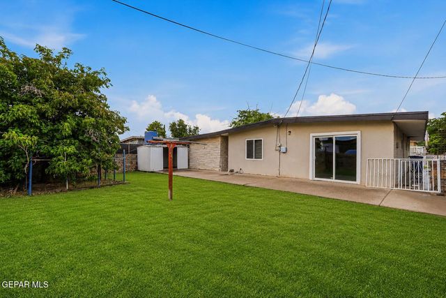8828 Mount Elbert Drive, El Paso, TX 79904