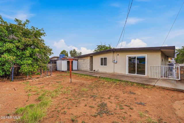 8828 Mount Elbert Drive, El Paso, TX 79904