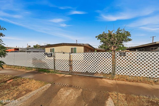 8828 Mount Elbert Drive, El Paso, TX 79904