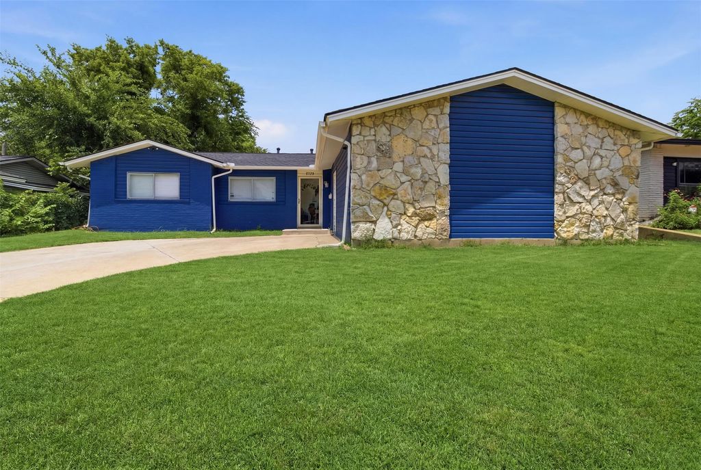 2729 Posey Drive, Irving, TX 75062 — exterior