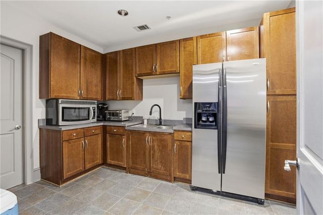 3621 Vinings Slope SE 2425, Atlanta, GA 30339