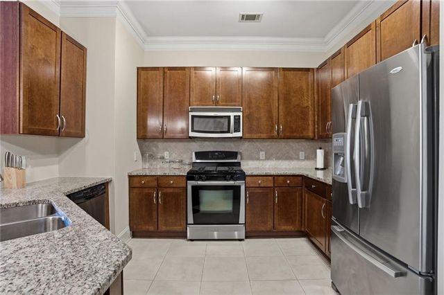 3621 Vinings Slope SE 2425, Atlanta, GA 30339