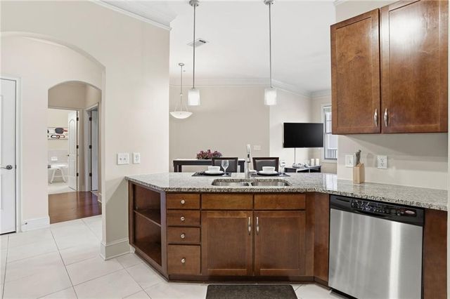 3621 Vinings Slope SE 2425, Atlanta, GA 30339