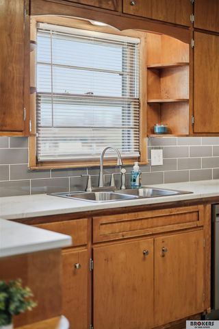 614 North Avenue, Seward, NE 68434