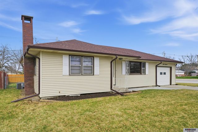 614 North Avenue, Seward, NE 68434