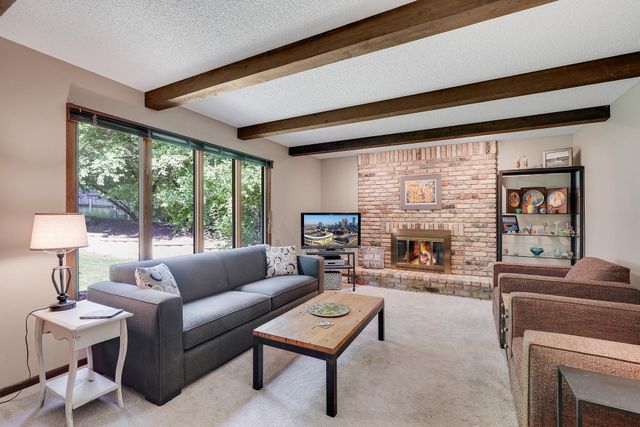 8359 Amsden Ridge Drive, Bloomington, MN 55438
