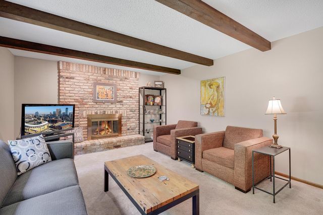 8359 Amsden Ridge Drive, Bloomington, MN 55438