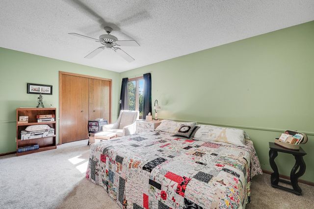 8359 Amsden Ridge Drive, Bloomington, MN 55438