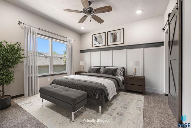 813 N Marquette Pl Place, Sioux Falls, SD 57110