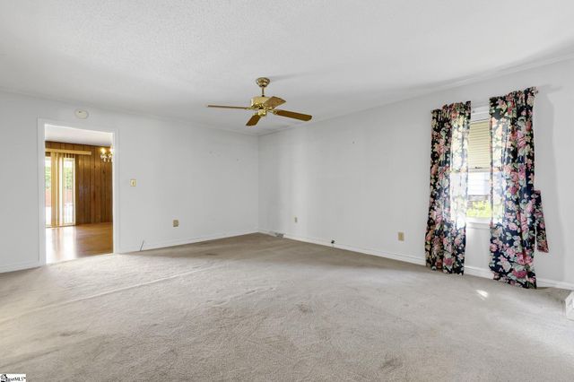 3 Plymouth Avenue, Greenville, SC 29607