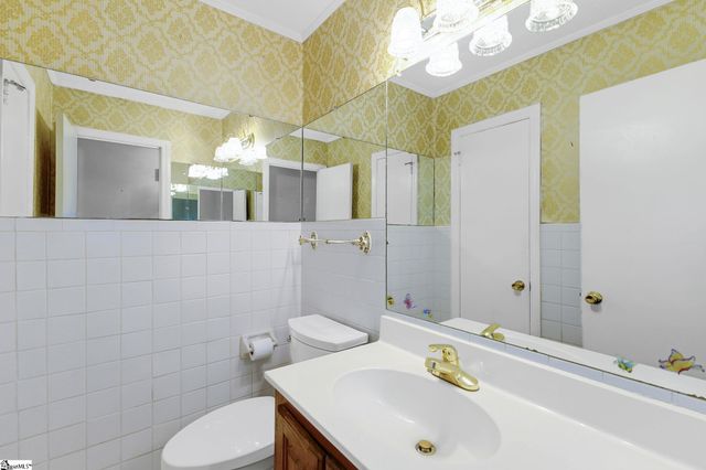 3 Plymouth Avenue, Greenville, SC 29607