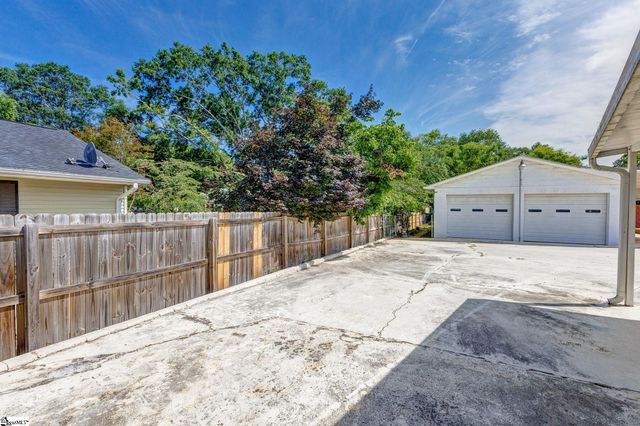 3 Plymouth Avenue, Greenville, SC 29607