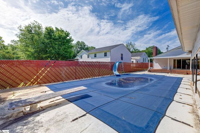 3 Plymouth Avenue, Greenville, SC 29607