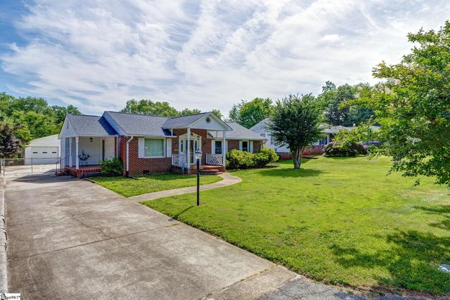 3 Plymouth Avenue, Greenville, SC 29607