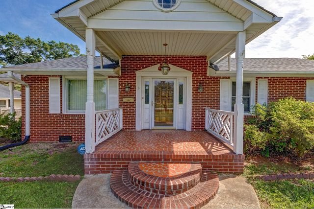 3 Plymouth Avenue, Greenville, SC 29607