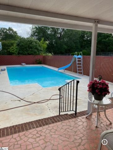 3 Plymouth Avenue, Greenville, SC 29607