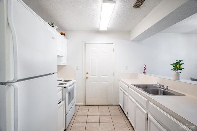 2807 Gayle Street, Edinburg, TX 78541