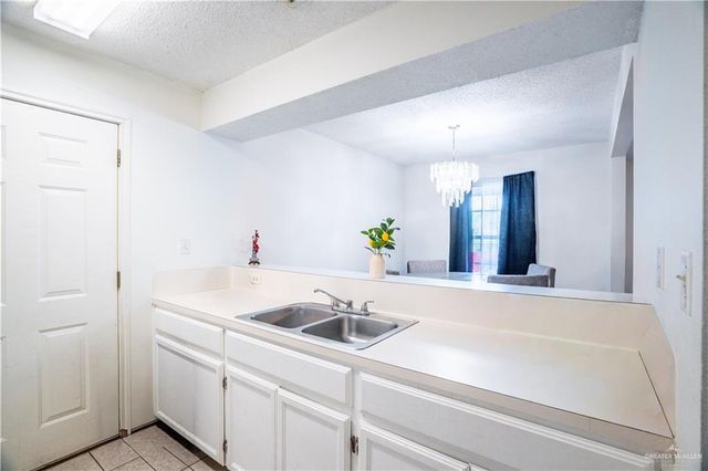 2807 Gayle Street, Edinburg, TX 78541