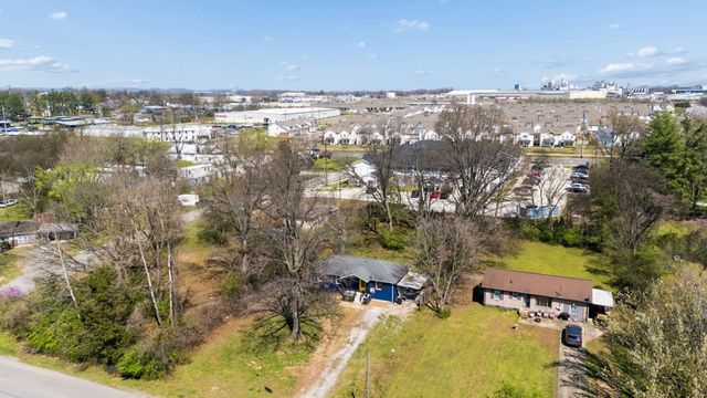 905 Bettie Dr, Old Hickory, TN 37138