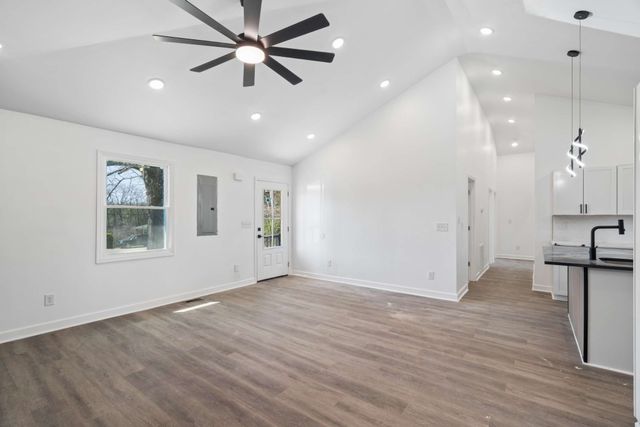 905 Bettie Dr, Old Hickory, TN 37138