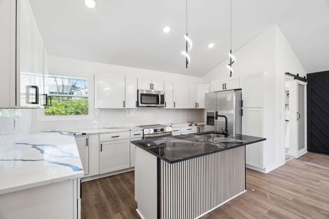 905 Bettie Dr, Old Hickory, TN 37138