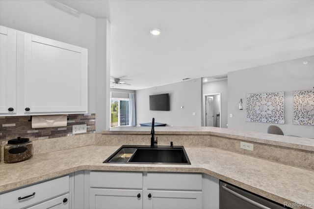 9789 Ridge Run Street, Hartland Township, MI 48855