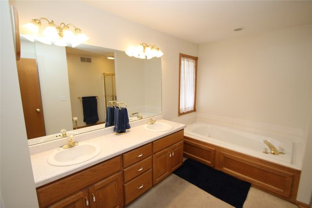 1111 NW Waterfront Drive, Ankeny, IA 50023