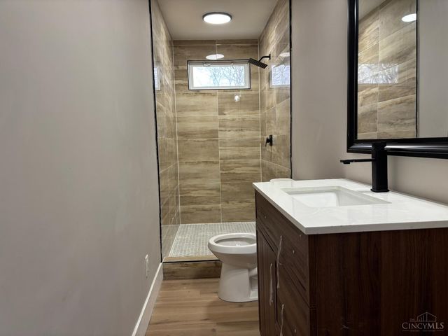 4424 Simpson Avenue, Cincinnati, OH 45227