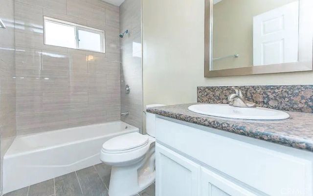 229 E 84th Street 229, Los Angeles, CA 90003