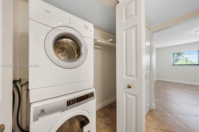 7480 Miami Lakes Dr G105, Miami Lakes, FL 33014