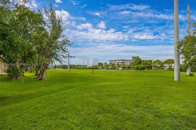 7480 Miami Lakes Dr G105, Miami Lakes, FL 33014