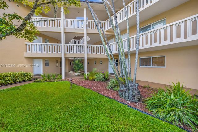 7480 Miami Lakes Dr G105, Miami Lakes, FL 33014