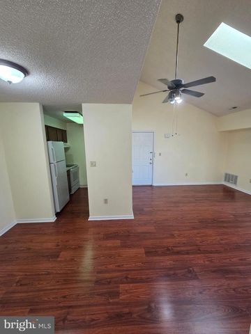 5012 RAVENS CREST DR, Plainsboro, NJ 08536