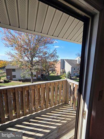 5012 RAVENS CREST DR, Plainsboro, NJ 08536